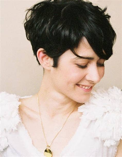 Coupe de cheveux courts pour femme printemps été 2015 ...