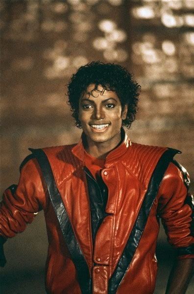 Michael Jackson When He Was Still A Black Man In 1982 Roldschoolcool