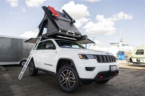 Jeep Trailhawk Alu Cab Rooftop Tent Adventure Ready