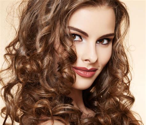 What Is The Best Way To Style Curly Hair With Pictures
