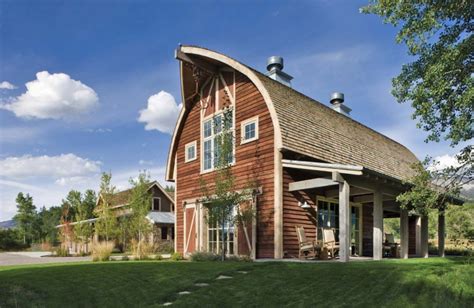 Picturesque Montana Farmhouse With An Attached Barn Western Design
