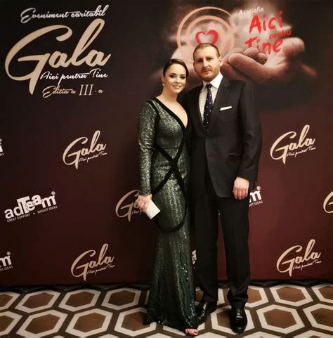 Pe pagina sa de instagram, andreea bălan a anunțat că este foarte foarte fericită pentru că petrece timp cu fetițele ei. Cum se împacă Violeta cu iubitul Andreei Marin. Fiica ...