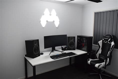 Perfect White Rgb Pc Setup With Cozy Design Best Gaming Room Setup