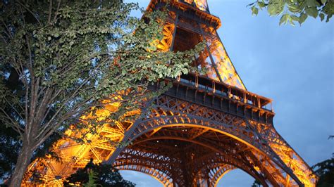 10 Europe Tourist Attractions That Live up to the Hype - FamilyVacationist