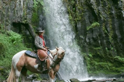 Dry Creek Falls Saddle Up For This Majestic Horseback Waterfall Tour