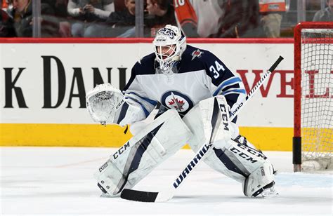 Hutchinson rejoins the leafs after having been shipped to colorado in a deadline deal back in february. Verzamel- en ruilkaarten 2010-11 Providence Bruins AHL ...