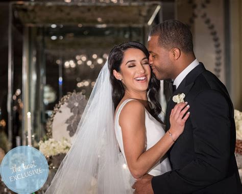 His wife's name is aiyda ghahramani. Randall Cobb's wife Aiyda Ghahramani: Few Family Facts