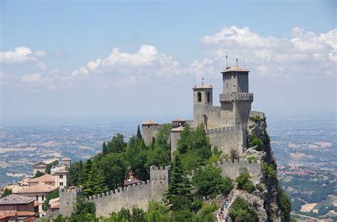 San marino, officially the republic of san marino (italian: Ciekawostki na temat San Marino - Fajne Podróże
