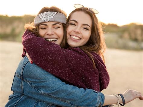 5 Amiche Di Cui Abbiamo Bisogno Per Essere Felici Davvero Donna Moderna