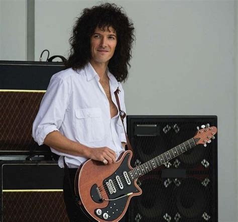 Gwilym lee talks about playing queen guitarist brian may in the bohemian rhapsody film. Pin by M Clair on BoRhap/Queen | Bohemian rhapsody, Brian ...