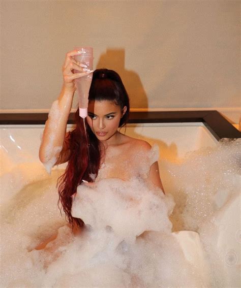 Kylie Jenner Naked Bath Fappenist
