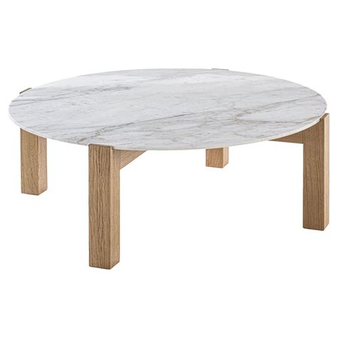 Round Carrera Marble Coffee Table In White At 1stdibs Round Solid