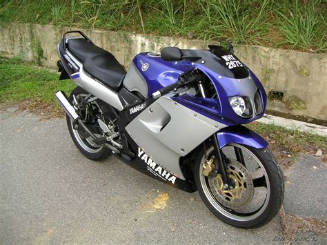 Tapi tidak dengan yamaha tzm 150 dari vietnam ini, motor ini malah dimodifikasi dengan gaya race bike alias motor balap. Yamaha TZM - Fast 150 CC 2 stroke Motorcycles ...
