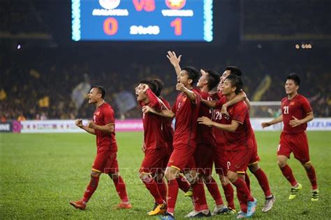 Thắng đối thủ trực tiếp, vn sáng cửa vào bán kết aff cup 2018. AFF Suzuki Cup 2018: Chung kết lượt đi - Việt Nam gặp ...