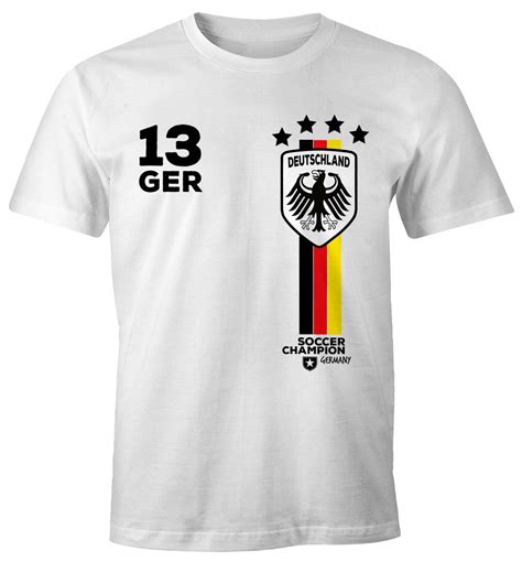 Nachdem aus der em 2020 die em 2021 geworden ist stellt sich natürlich auch die frage nach dem trikot der deutschen nationalmannschaft. Herren T-Shirt Fanshirt Deutschland Trikot EM WM Fußball ...