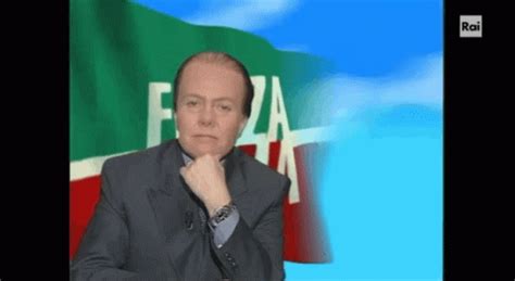Sabina Guzzanti Berlusconi Gif Sabina Guzzanti Berlusconi Ottavo Nano