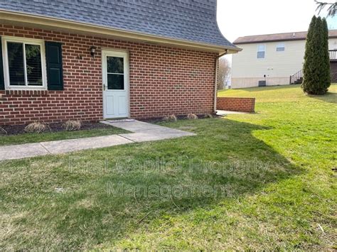 40 Glenview Dr Dillsburg Pa 17019 Condo For Rent In Dillsburg Pa