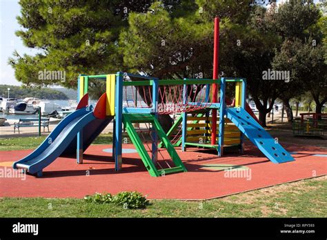 Multifunctional Outdoor Public Playground Equipment With Blue Plastic