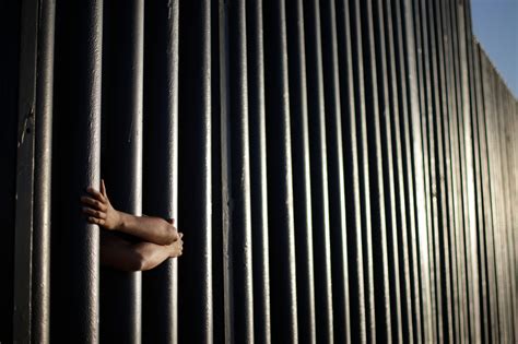 ¿construir Un Muro En La Frontera Con México Resolvería Algo Español