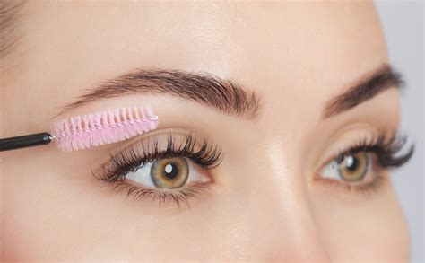 How To Brush Lash Extensions And Natural Lashes — Lash Lovers
