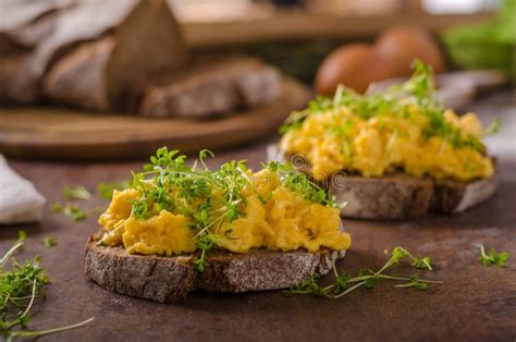 Scrambled Eggs Wholegrain Bread Stock Photo Image Of Cooked Green