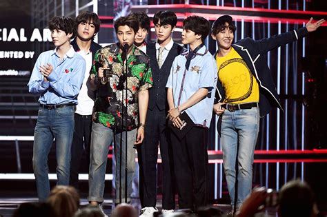Billboard music awards finalists and winners are based on key fan interactions with music, including album and digital song sales, streaming, radio airplay. Billboard Music Awards 2018: Nominees and Winners