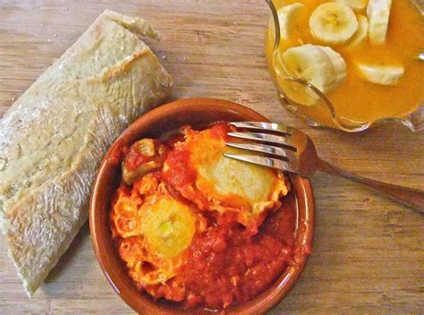 20 Minute Shakshuka Eggs Poached In Spiced Tomato Sauce Recipe