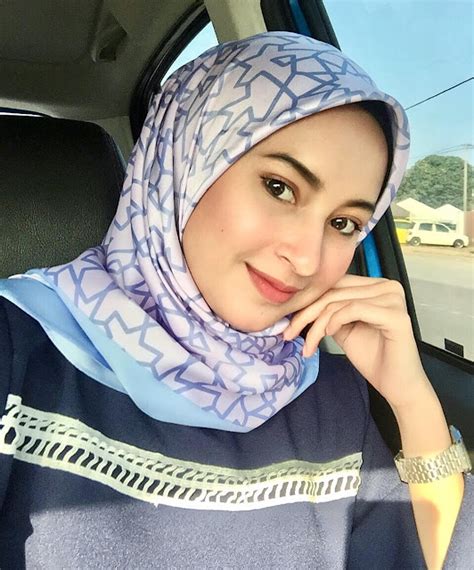 Cool And Smart Beautiful Hijab Malaysian Cute Hijaber