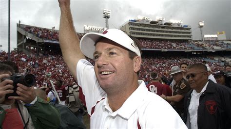 Carson Palmer Bob Stoops Lead College Hall Of Fame Class