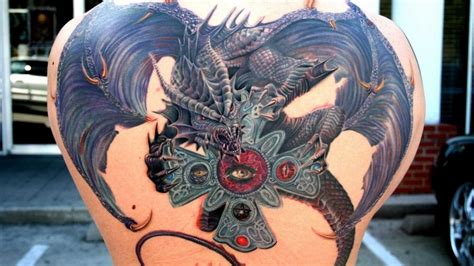 Tatouage Dragon 30 Idées De Dragon Tatouage Pour Homme Et Femme