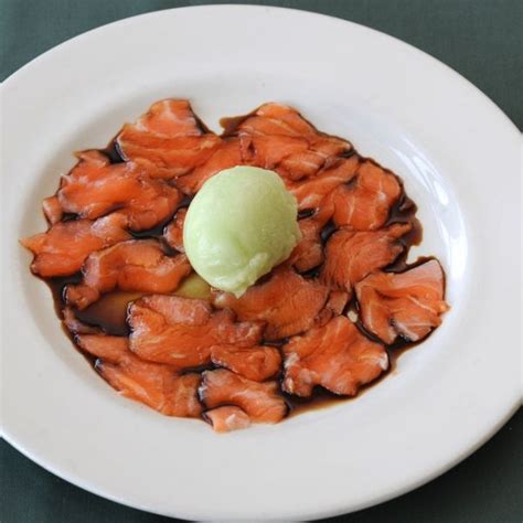 נביל, שעובד כשומר במסעדה אמר: אורי בורי - אוצרות הגליל