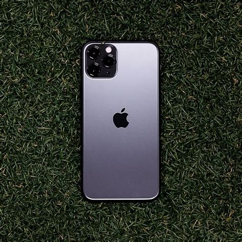 We break down the prices for each model, where to buy them, and what you get for your money. Have you ever wondered how much it actually costs Apple to ...