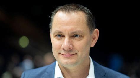 Police are investigating a potential political. News: Tino Chrupalla wird Gaulands Nachfolger an der AfD-Spitze | STERN.de