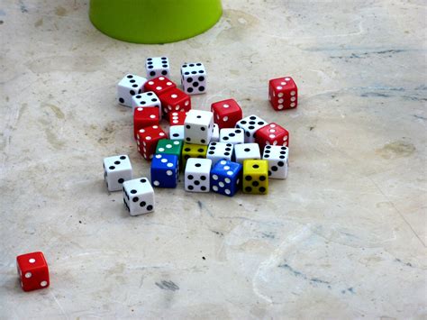 무료 이미지 경기 놀이 번호 휴양 빨간 화려한 구슬 장난감 보드 게임 도박 미술 3d 입방체 카지노