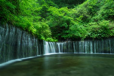 2560x1707 Greenery Waterfall Nature Wallpaper Coolwallpapersme