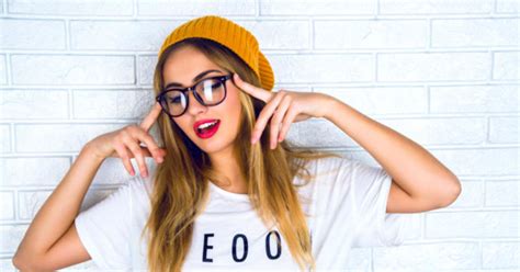 Do Men Find Women Who Wear Glasses Sexy Or Repulsive Girlsaskguys