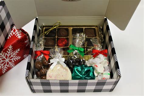 Small Christmas Gift Box - Muth's Candy