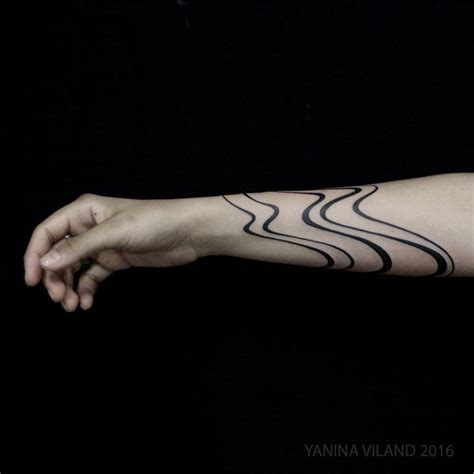 Abstract Lines On The Right Forearm
