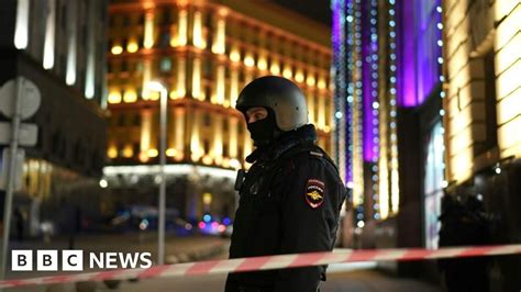 Moscow Shooting Deadly Attack On Fsb Security Headquarters Bbc News