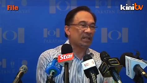 Selangor Sultan Strips Anwar Of His Datukship Video Dailymotion