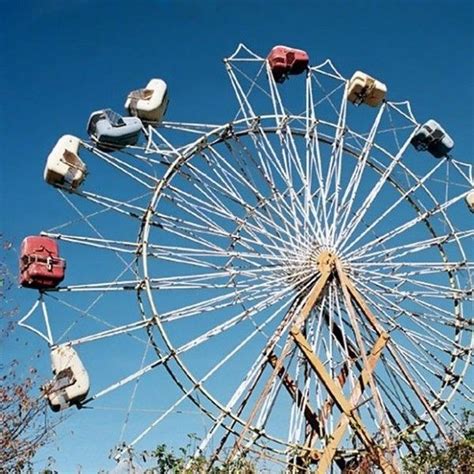 149 Eerie Photos Of Abandoned Amusement Parks Around The World