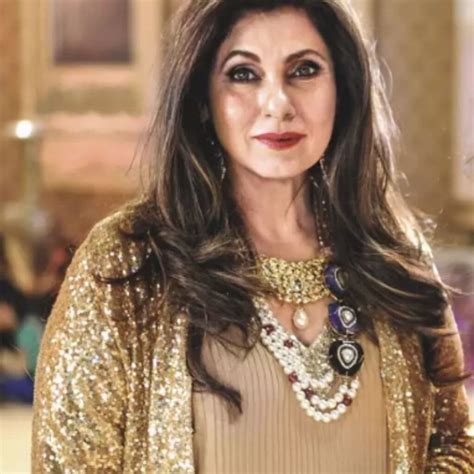 Dimple Kapadia Hot And Beautiful Photos From Instagram