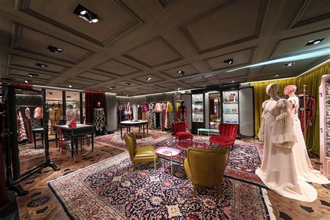 Take A Look At Guccis Revamped Flagship Store In London Pause Online