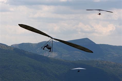 Hang Gliding Flight Fly Extreme Sport Glider 10 Wallpapers Hd Desktop And Mobile