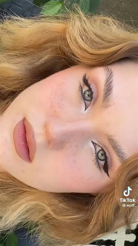 Видео Пин от пользователя Andrew на доске Makeup в 2022 г Прически подружек невесты Идеи