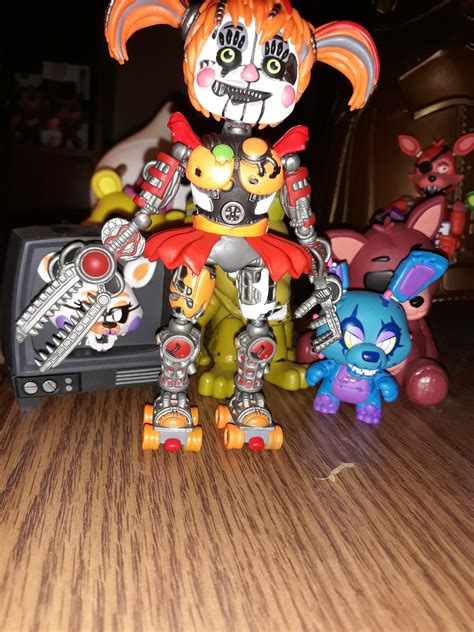 After Assembling The Scrap Baby Figure I Noticed I Had 2 Right Legs