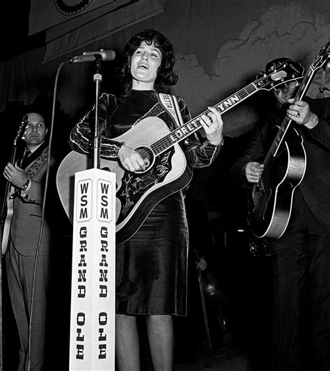 Loretta Lynn On The Time Ernest Tubb Gave Up His Grand Ole Opry Spot