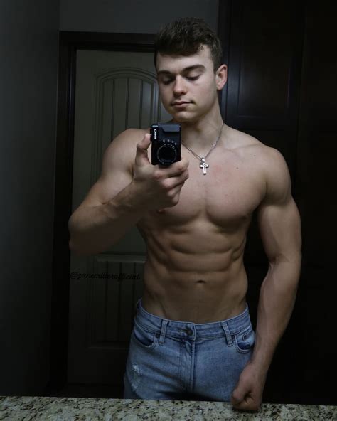 Shirtless Selfies Gayfriendschat Com