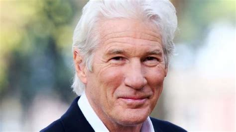 Ри́чард ти́ффани гир — американский актёр. Richard Gere, lutto gravissimo: "Il covid mi ha portato ...