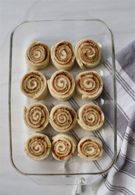How To Make The Pioneer Womans Cinnamon Rolls The Quick Journey
